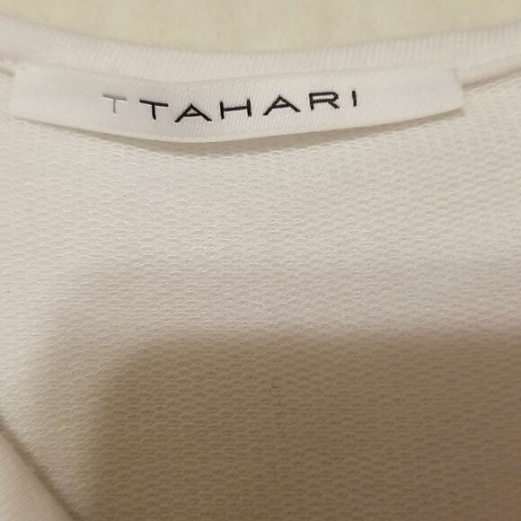 T Tahari white shift dress with flouncy hem sz Large - Picture 8 of 9